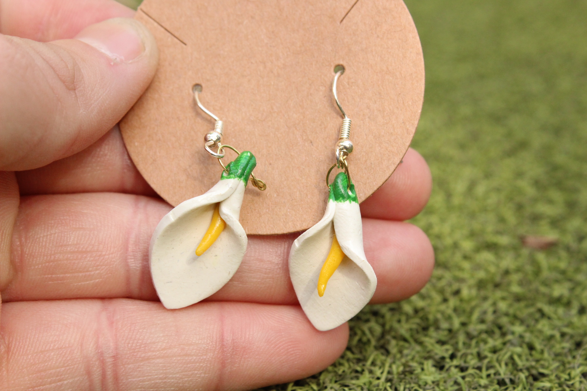 Calla Lily Dangle Earrings - Image 4